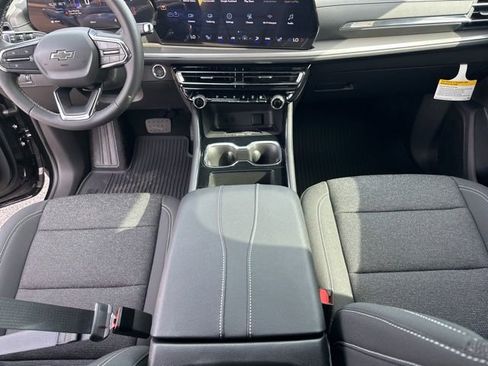 New 2026 Chevrolet Traverse LT w/ Midnight/Sport Edition image 5