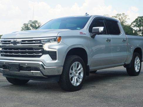 Used 2022 Chevrolet Silverado 1500 LTZ image 5