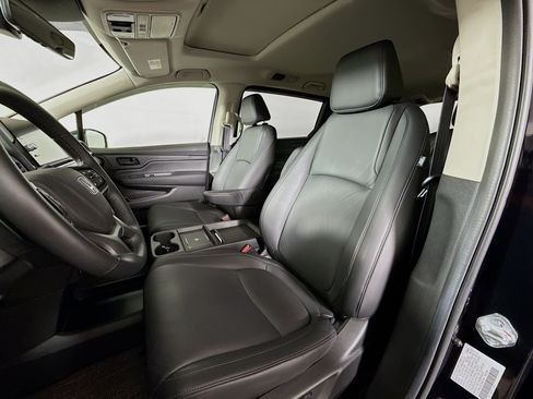Used 2025 Honda Odyssey EX-L image 11