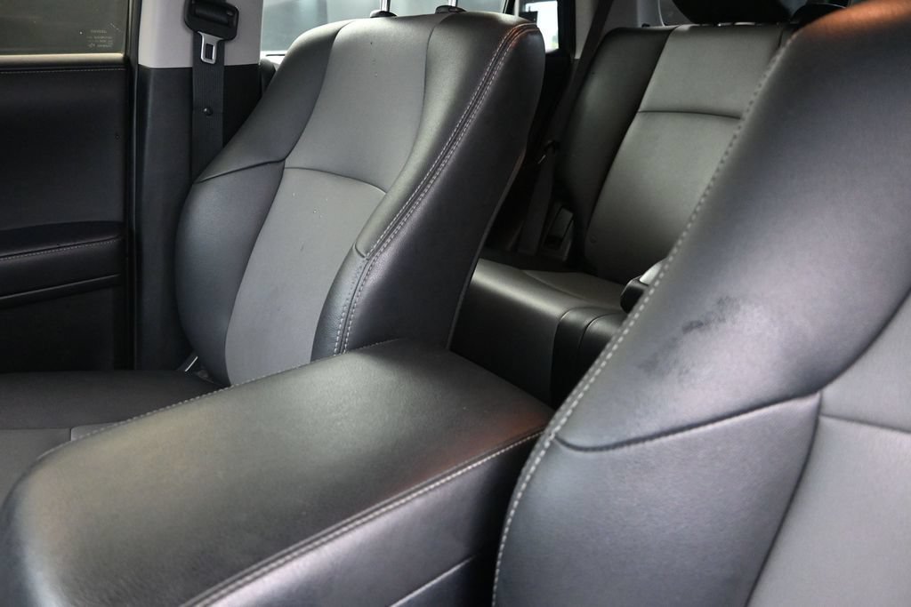 Used 2021 Toyota 4Runner SR5 Premium w/ Moonroof Package RWD image 14
