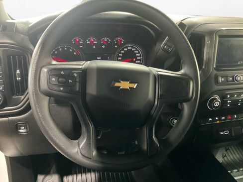Used 2024 Chevrolet Silverado 1500 W/T w/ Z71 Off-Road Package image 12