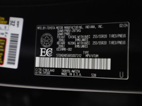 Used 2024 Toyota Grand Highlander AWD Hybrid image 32