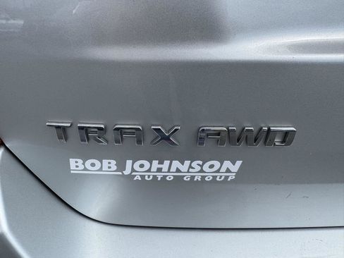 Used 2019 Chevrolet Trax LT w/ LT Convenience Package AWD/4WD image 26