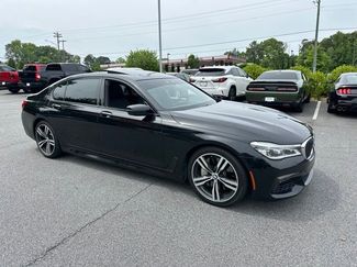 Used 2017 BMW 750i RWD video 1