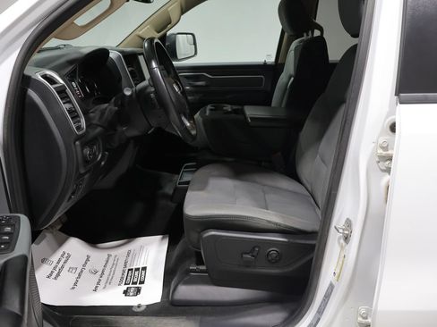 Used 2020 RAM 1500 Big Horn AWD/4WD image 11