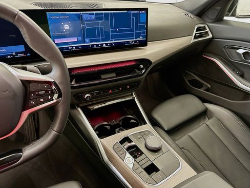 Used 2025 BMW 330i xDrive Sedan image 26