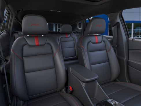 New 2025 Chevrolet Trax RS w/ Sunroof Package image 40