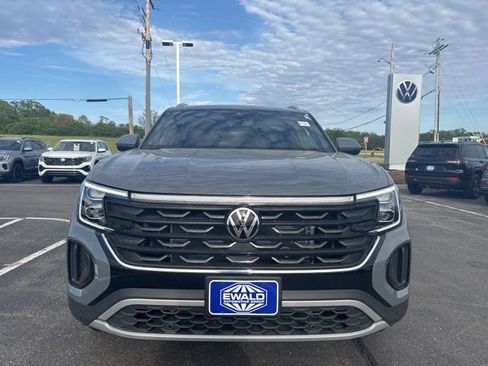 New 2026 Volkswagen Atlas Cross Sport SE AWD/4WD image 4