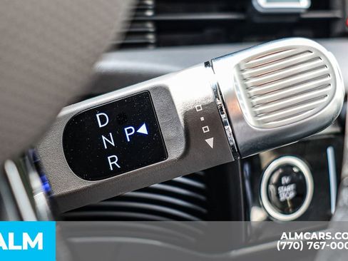 Used 2025 Hyundai Ioniq 5 SEL image 44