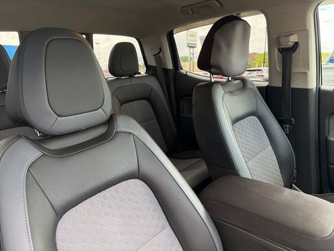 Used 2020 Chevrolet Colorado Z71 AWD/4WD image 32