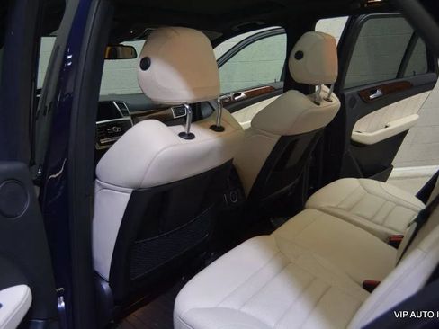 Used 2012 Mercedes-Benz ML 63 AMG 4MATIC image 20
