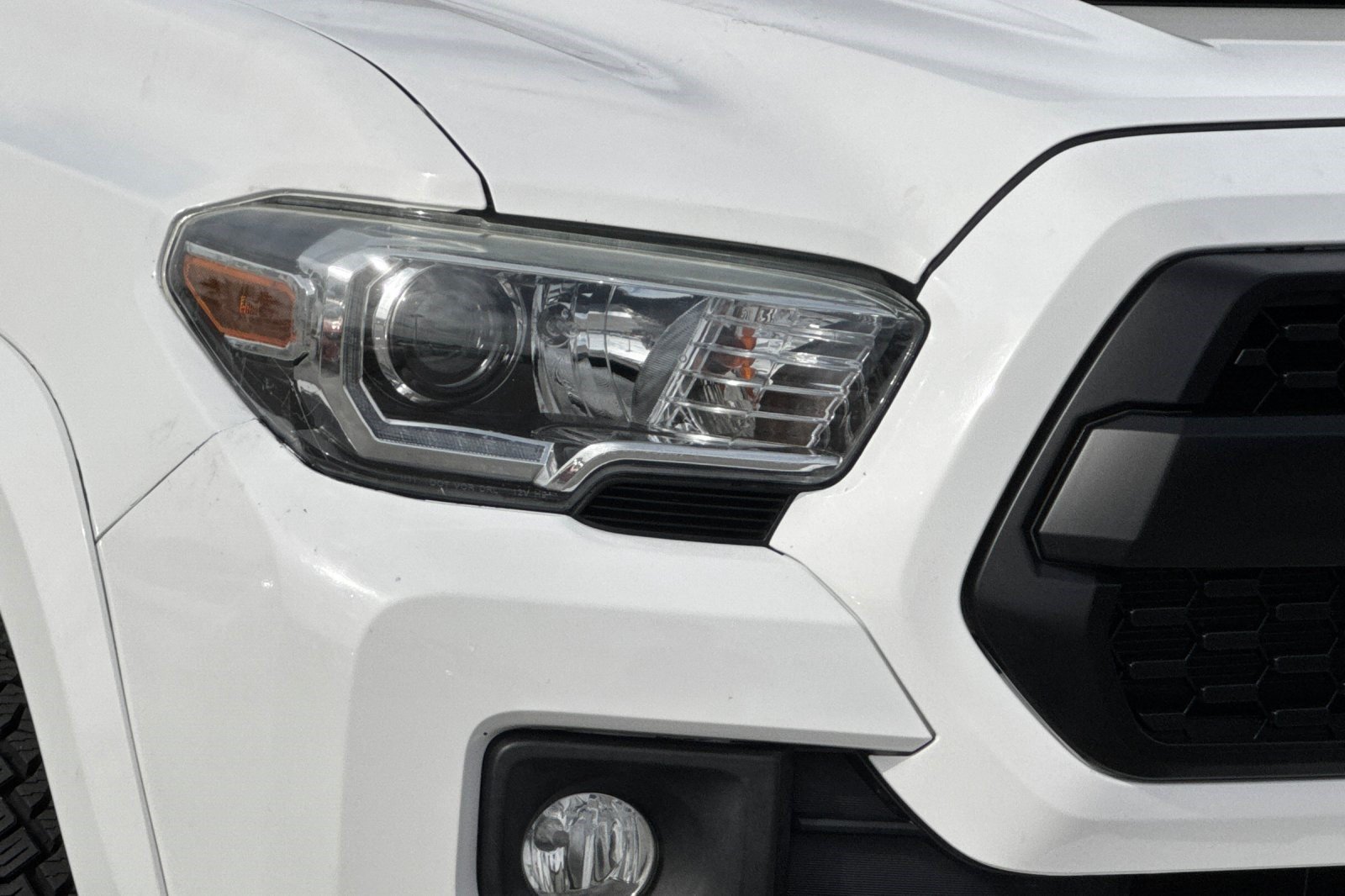 Used 2017 Toyota Tacoma SR5 RWD image 12