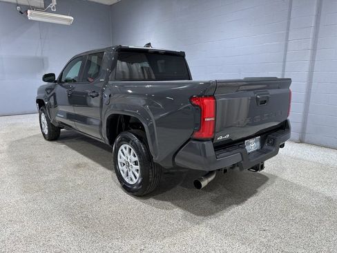 Certified 2025 Toyota Tacoma SR5 image 7