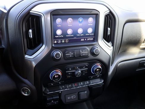 Used 2021 Chevrolet Silverado 1500 RST image 25