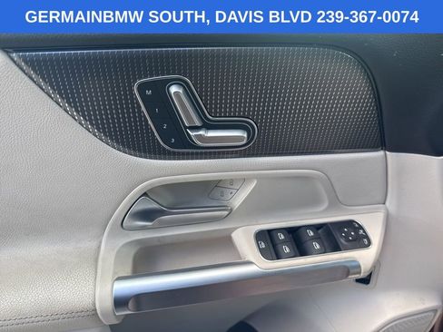 Used 2023 Mercedes-Benz GLB 250 image 34
