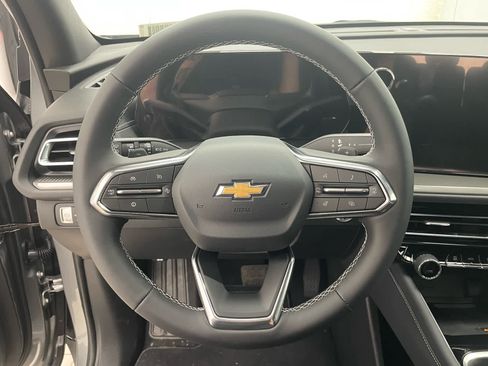 New 2026 Chevrolet Traverse LT w/ Driver Confidence Package AWD/4WD image 11