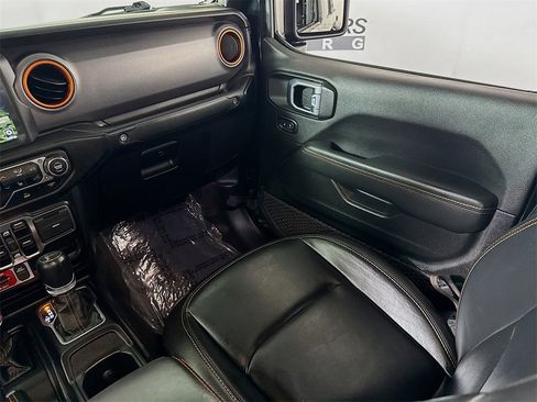 Used 2023 Jeep Gladiator Mojave w/ Cold Weather Group image 24