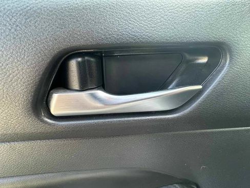 Used 2022 Nissan Altima 2.5 SV FWD image 39
