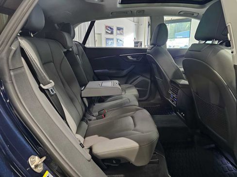 Certified 2025 Audi Q8 Premium Plus w/ Premium Plus Package image 11