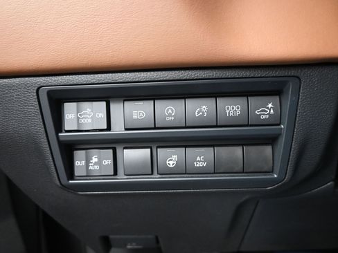 Used 2024 Toyota Tundra 1794 Edition image 12