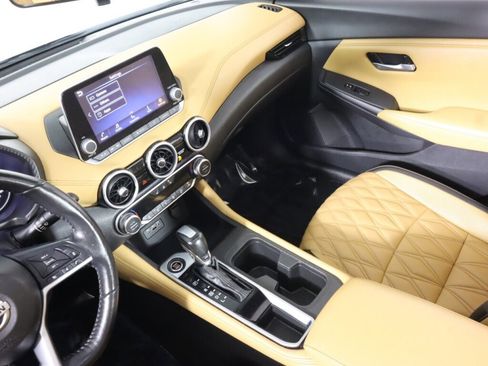 Used 2022 Nissan Sentra SV w/ SV Premium Package image 34