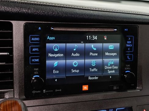 Used 2017 Toyota Sienna Limited Premium w/ Outdoor Package image 19