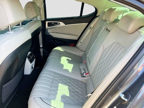 Used 2019 Genesis G70 2.0T Advanced w/ Prestige Package AWD/4WD image 25