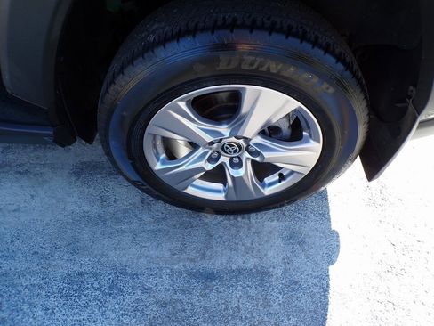 Used 2023 Toyota RAV4 XLE w/ Convenience Package image 14