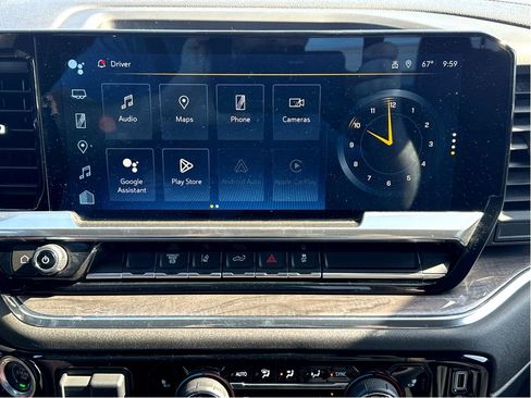 Used 2024 Chevrolet Silverado 2500 LTZ image 16