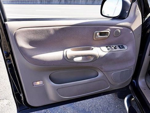 Used 2002 Toyota Tundra SR5 image 19