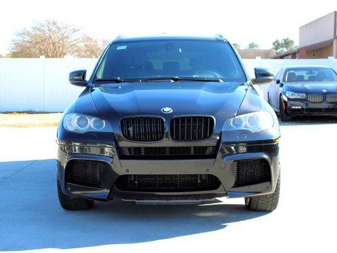 Used 2011 BMW X5 M image 2