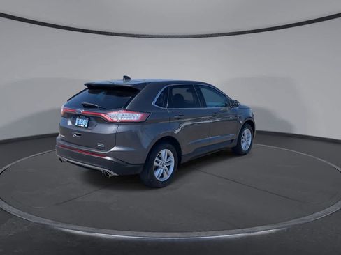 Used 2018 Ford Edge SEL AWD/4WD image 9