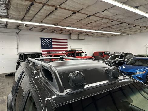 Used 2012 Nissan Xterra PRO-4X image 8