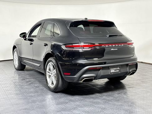 Certified 2023 Porsche Macan AWD/4WD image 3