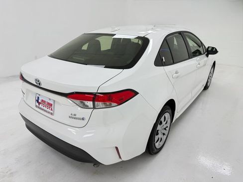 Used 2024 Toyota Corolla LE FWD image 40