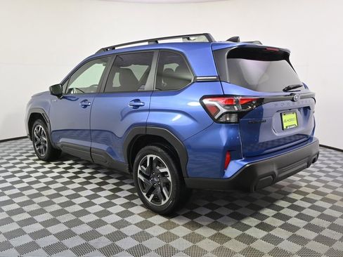 Certified 2025 Subaru Forester Premium image 3