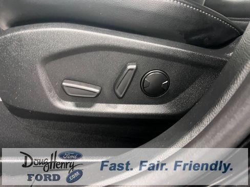 Used 2024 Ford Edge SEL image 25