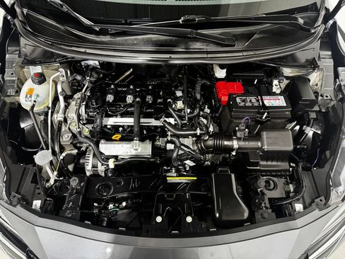 Used 2025 Nissan Versa SV FWD image 11
