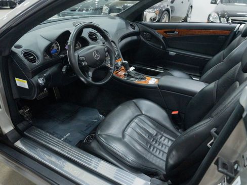 Used 2008 Mercedes-Benz SL 55 AMG image 23