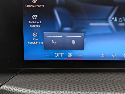 Used 2025 BMW 430i xDrive Coupe w/ M Sport Package image 22