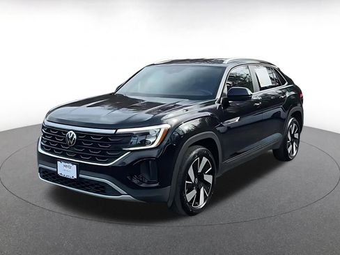 Used 2025 Volkswagen Atlas Cross Sport SE image 7
