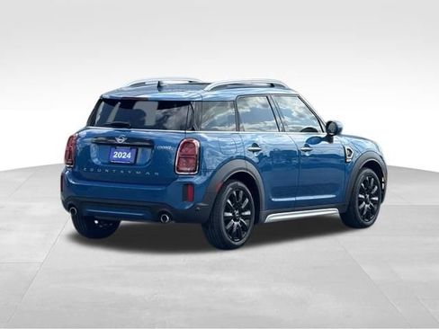 Used 2024 MINI Cooper Countryman S w/ Signature Upholstery Package FWD image 4