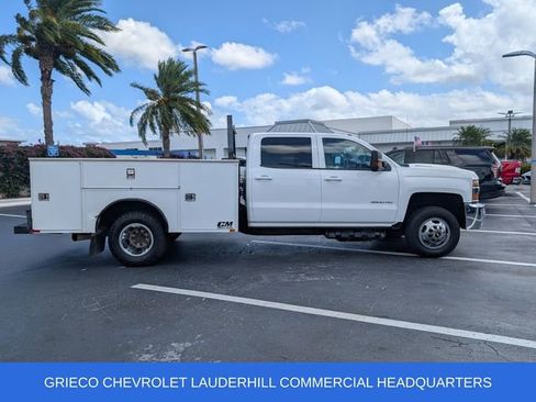 Used 2018 Chevrolet Silverado 3500 LT AWD/4WD image 8