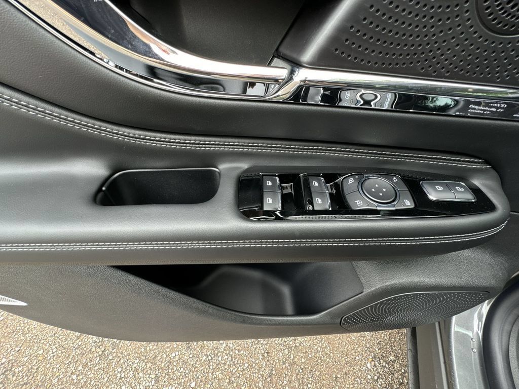 New 2024 Lincoln Corsair Grand Touring AWD/4WD image 13