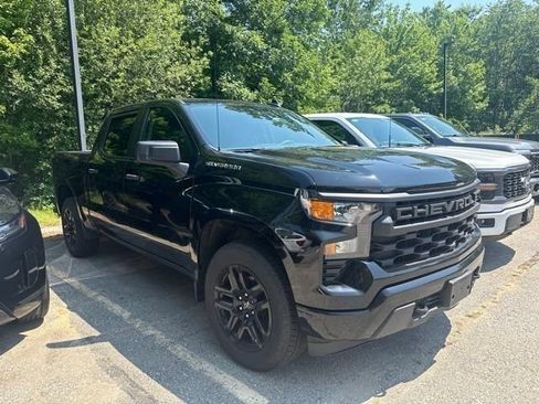 Used 2023 Chevrolet Silverado 1500 Custom AWD/4WD image 3