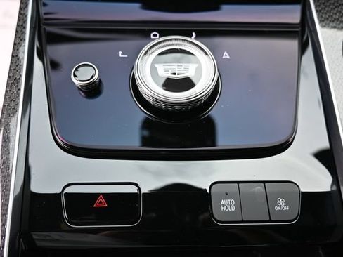 Used 2026 Cadillac Escalade V AWD/4WD image 35