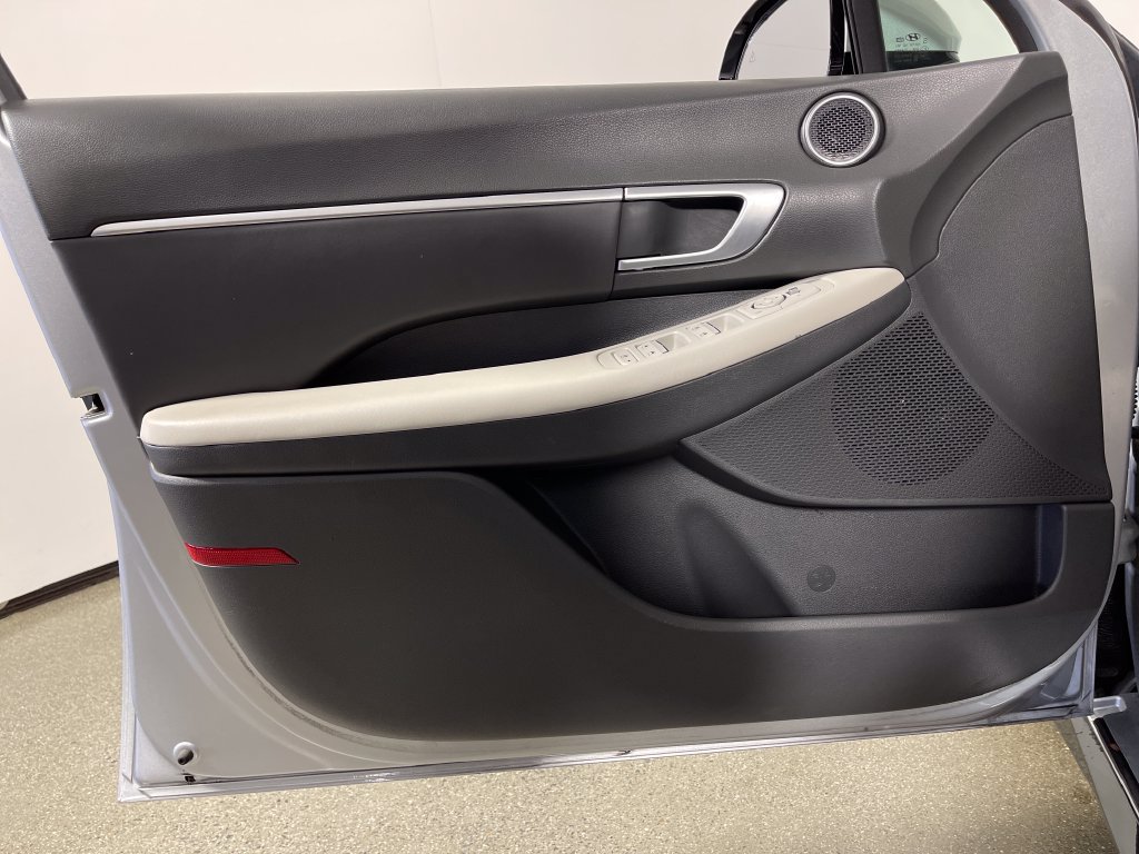 Certified 2025 Hyundai Sonata SEL FWD image 20