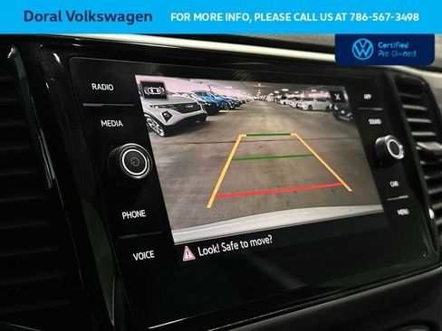 Certified 2023 Volkswagen Atlas Cross Sport SE FWD image 19