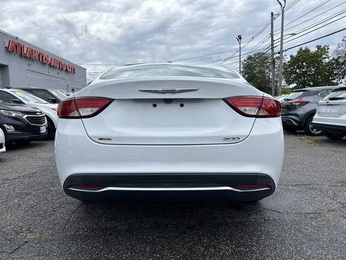 Used 2016 Chrysler 200 Limited w/ Convenience Group image 5