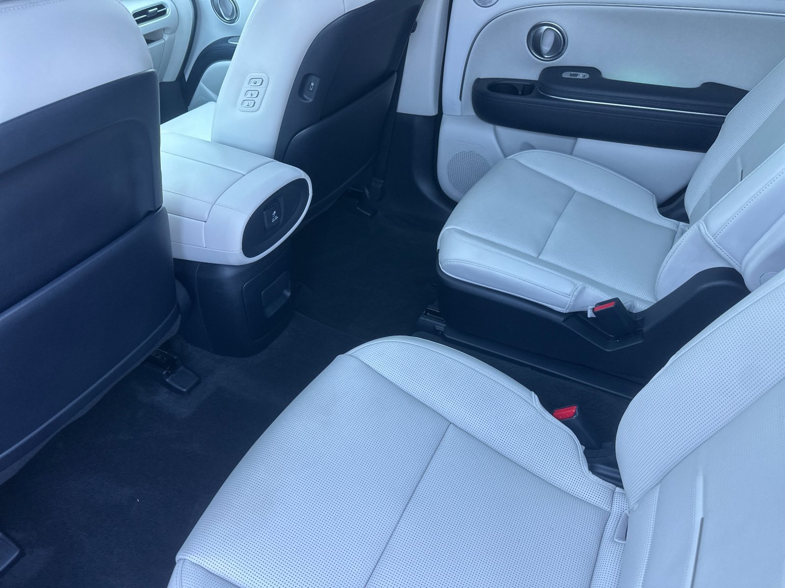 Used 2026 Hyundai Palisade Calligraphy AWD/4WD image 12
